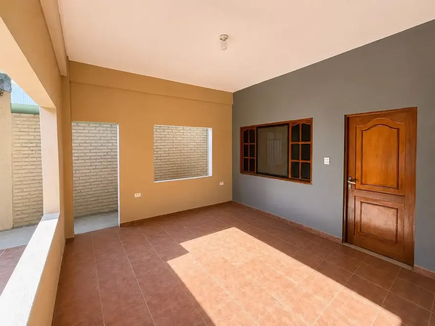 Foto de CASA EN ESQUINA EN ANTICRETICO CON ALTO POTENCIAL - 6TO ANILLO DOBLE VIA LA GUARDIA