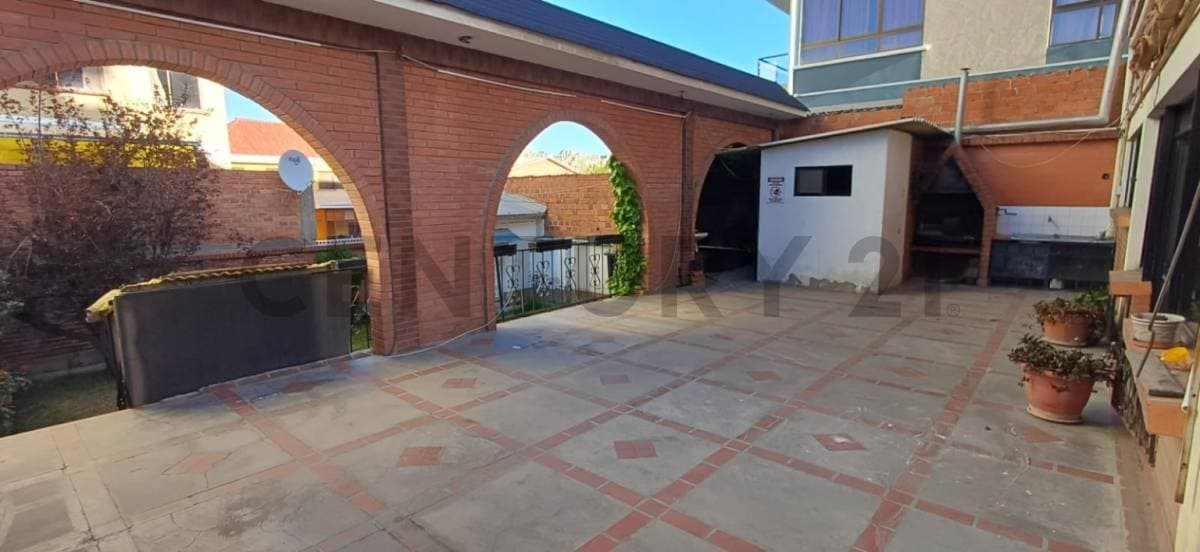 Foto de CASA COMERCIAL EN ALQUILER EN SOPOCACHI | 490 M² | BS 25.000