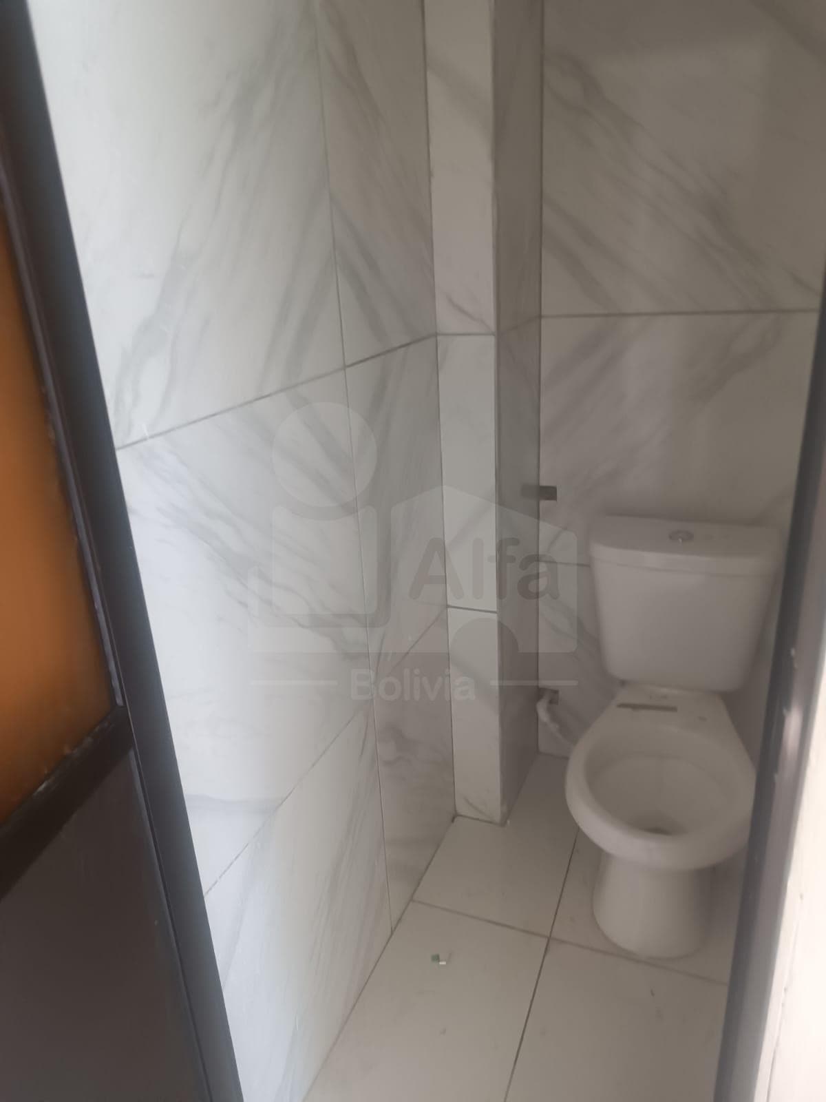Foto de EN ANTICRETICO local comercial EN ZONA TURISTICA.