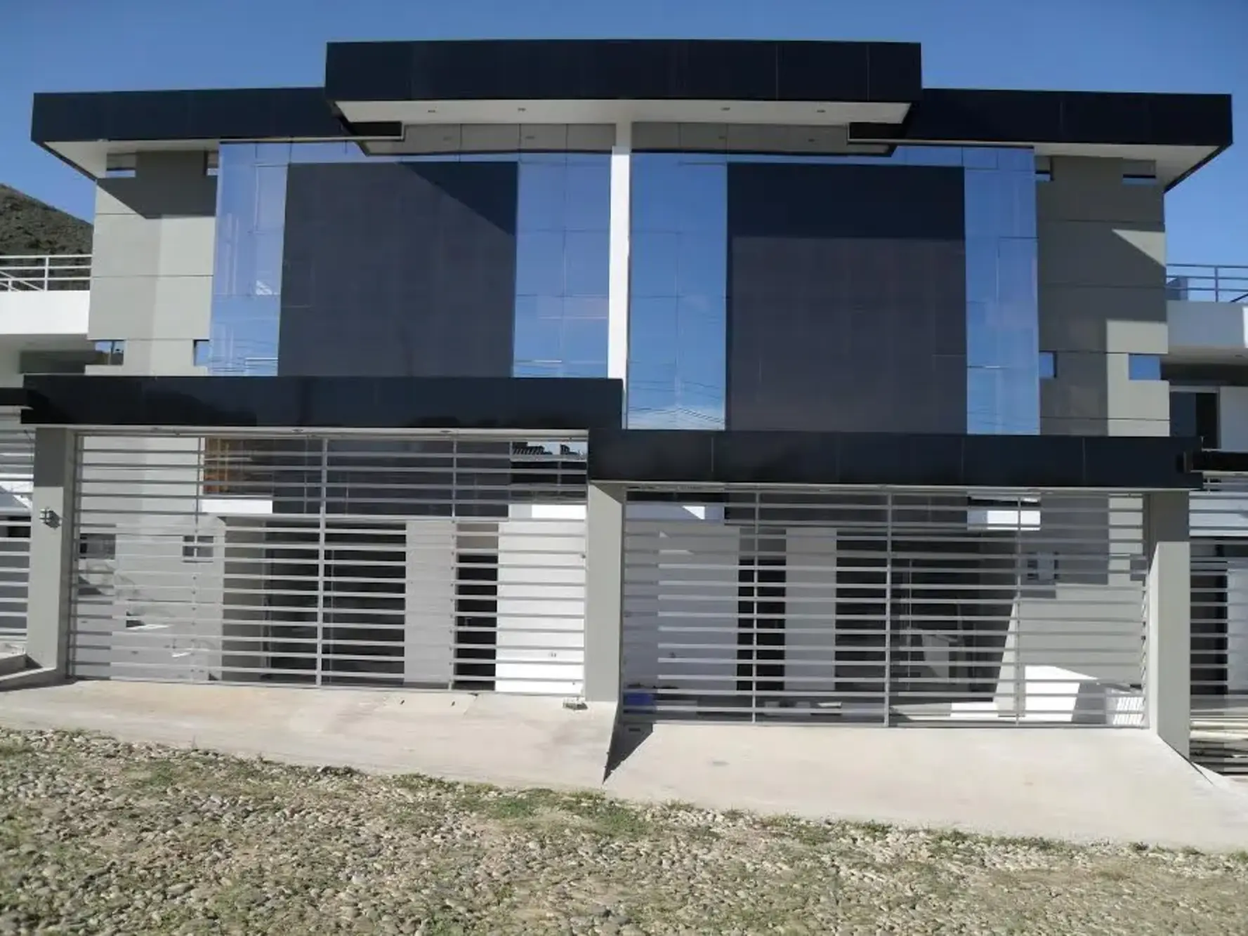 Foto de Casa amplia de lujo, en barrio Alto SENAC - ciudad de Tarija