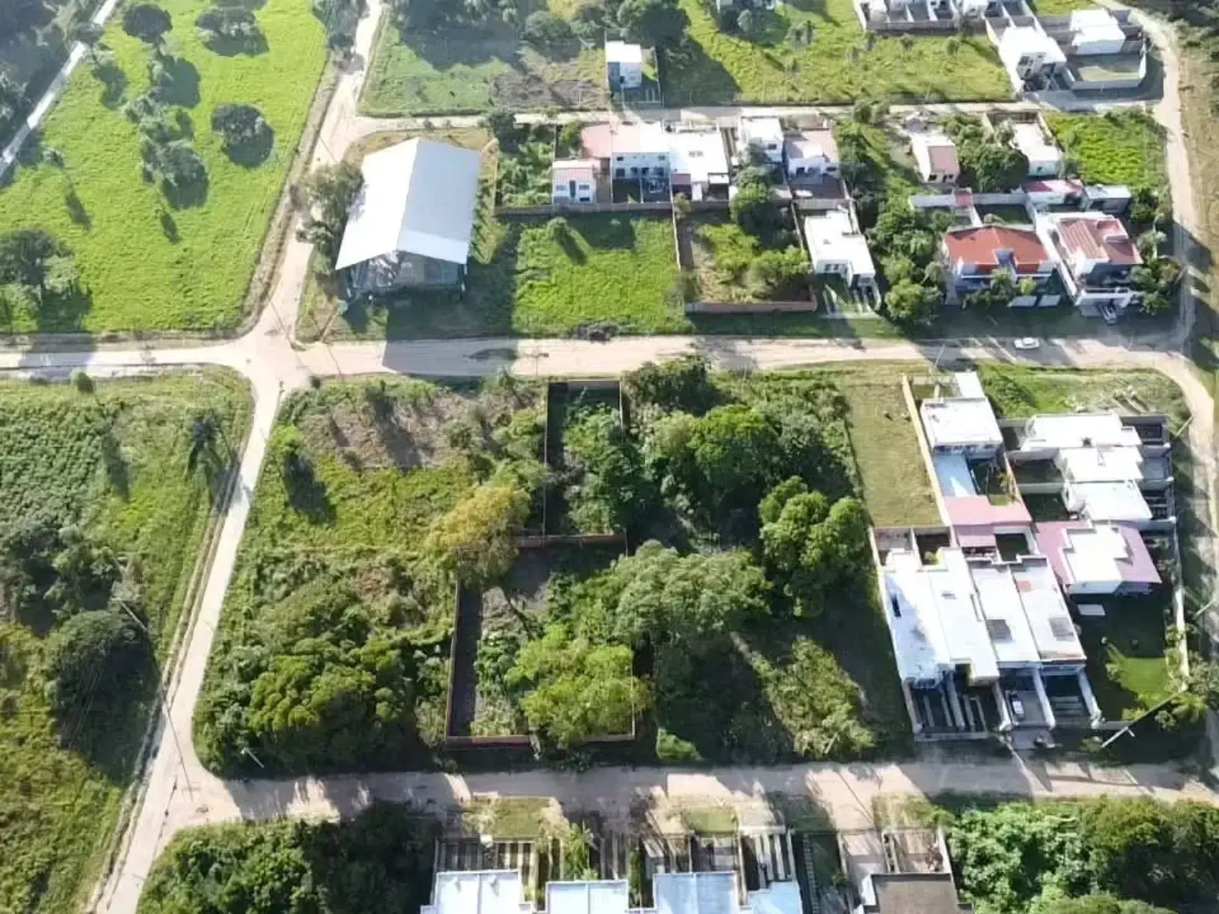 Foto de TERRENO EN VENTA – URBANIZACIÓN CERRADA EL ENSUEÑO