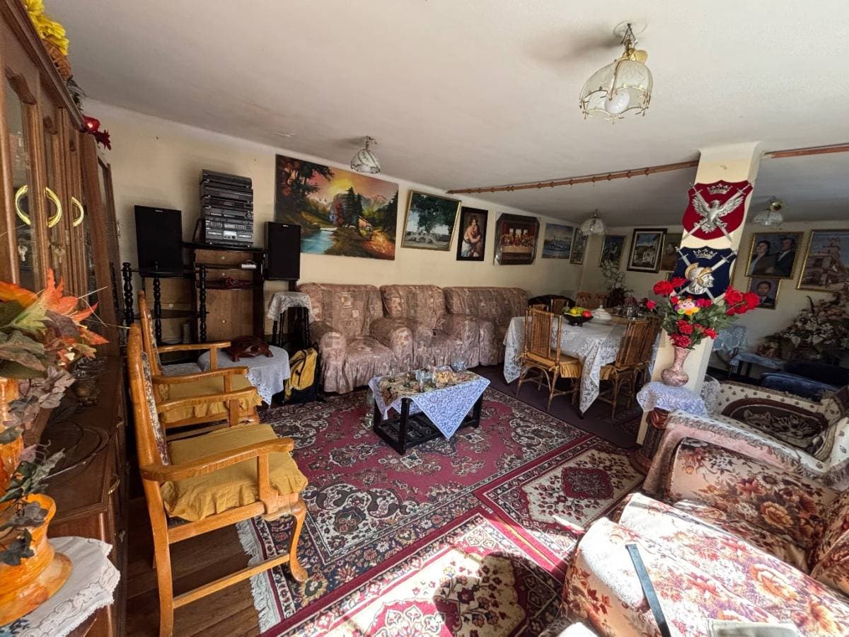 Foto de Casa con Potencial Comercial a una Cuadra y Media de la Terminal Minasa