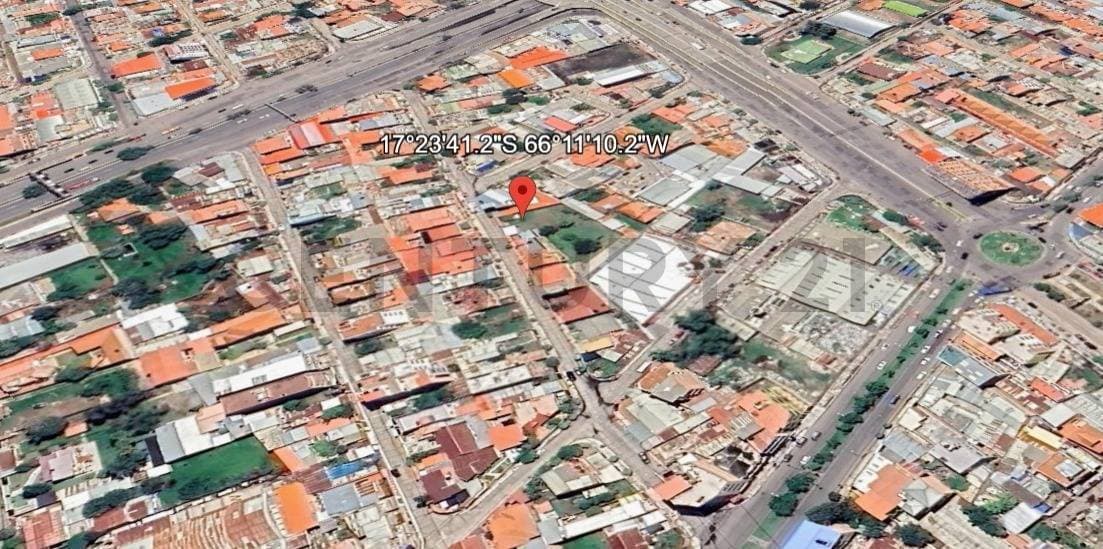 Foto de Terreno Comercial en Alquiler CON DEPARTAMENTO AXILIAR Y CHURRASQUERO