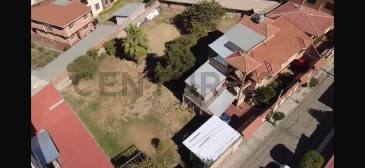 Foto de Terreno Comercial en Alquiler CON DEPARTAMENTO AXILIAR Y CHURRASQUERO