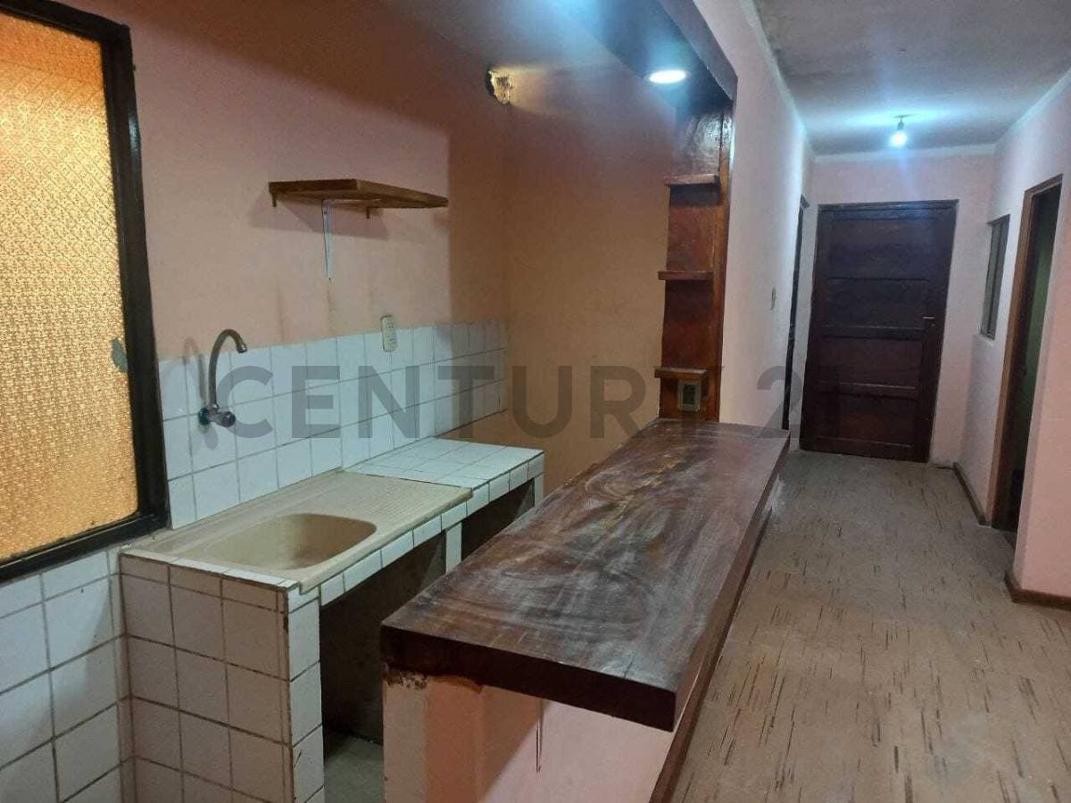 Foto de CASA COMERCIAL EN VENTA CON SALÓN DE EVENTOS – ZONA VINO TINTO