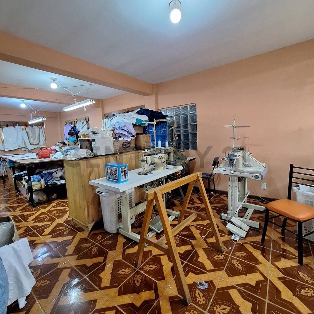 Foto de VENTA DE TALLER, DEPOSITO O SALON DE EVENTOS CENTRO DE LA PAZ