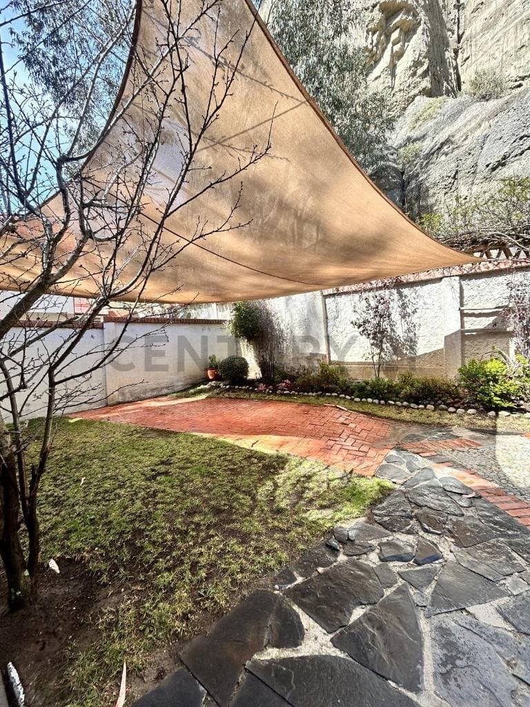 Foto de BONITA CASA EN ALQUILER EN ACHUMANI EN URBANIZACION PRIVADA PAMIRPAMPA