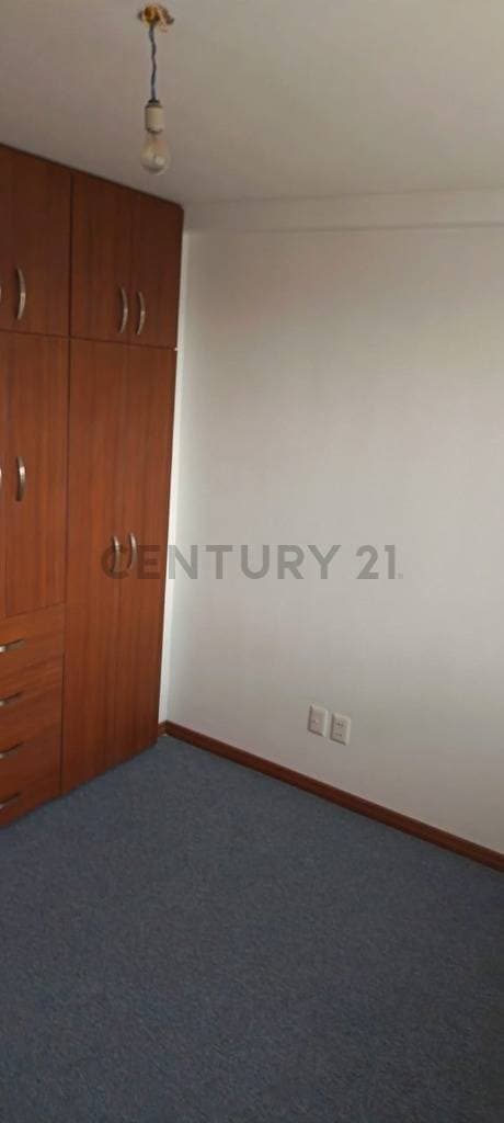 Foto de DEPARTAMENTO EN VENTA EN LAS LOMAS DE ACHUMANI EDIFICIO AMANECER
