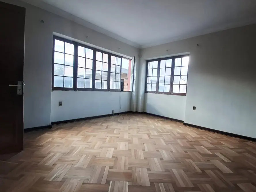 Foto de CASA EN ANTICRÉTICO – OBRAJES, CALLE 7 (ZONA SUR)