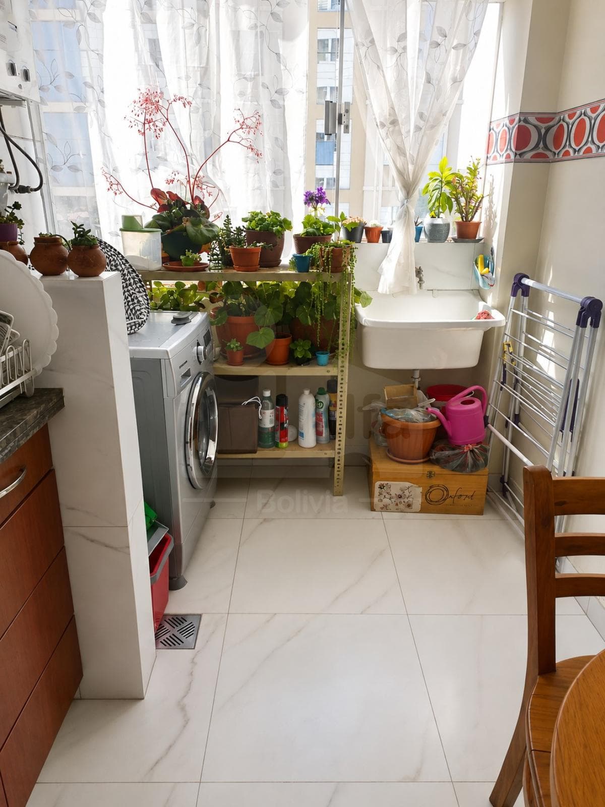 Foto de DEPARTAMENTO EN VENTA 3 DORMITORIOS CON PARQUEO AV. AMÉRICA OESTE
