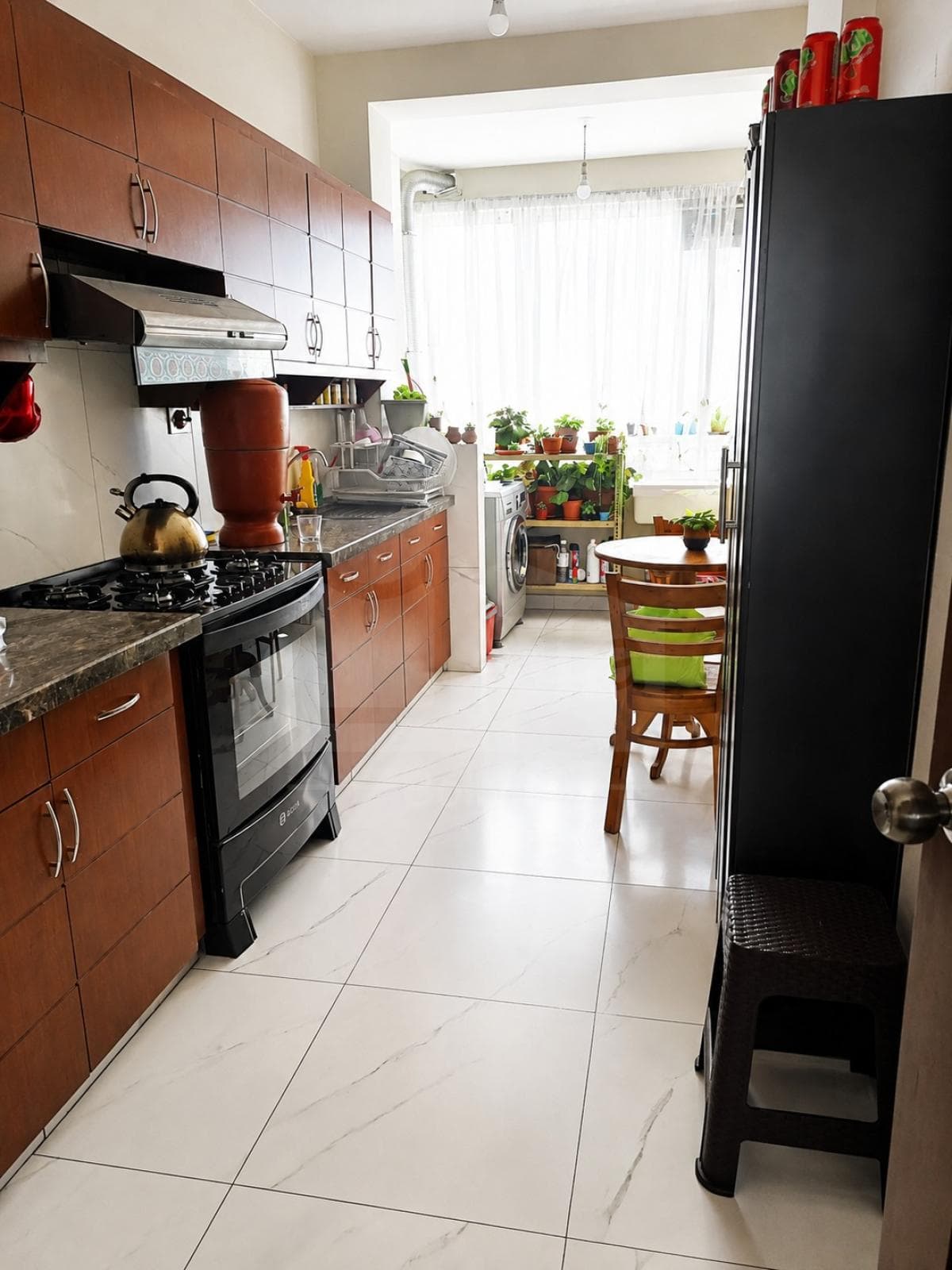 Foto de DEPARTAMENTO EN VENTA 3 DORMITORIOS CON PARQUEO AV. AMÉRICA OESTE