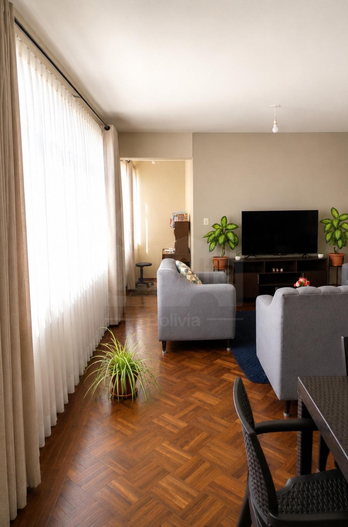Foto de DEPARTAMENTO EN VENTA 3 DORMITORIOS CON PARQUEO AV. AMÉRICA OESTE