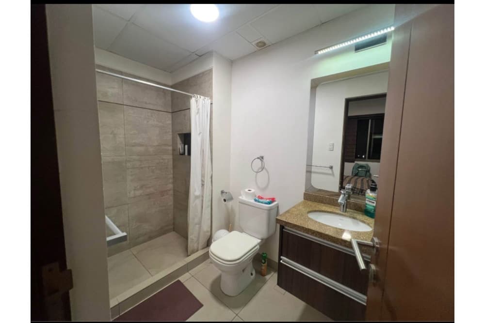 Foto de DEPARTAMENTO EN ANTICRETICO ZONA NORTE
