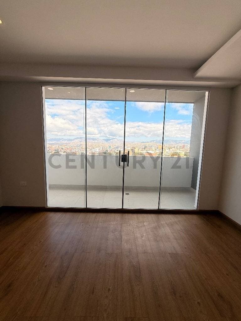 Foto de EXCLUSIVO DEPARTAMENTO EN ALQUILER - EDIFICIO PUNTA DEL ESTE