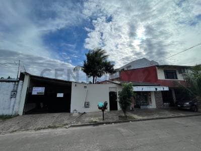Foto de Casa en venta – zona sur Entre 2do y 3er anillo