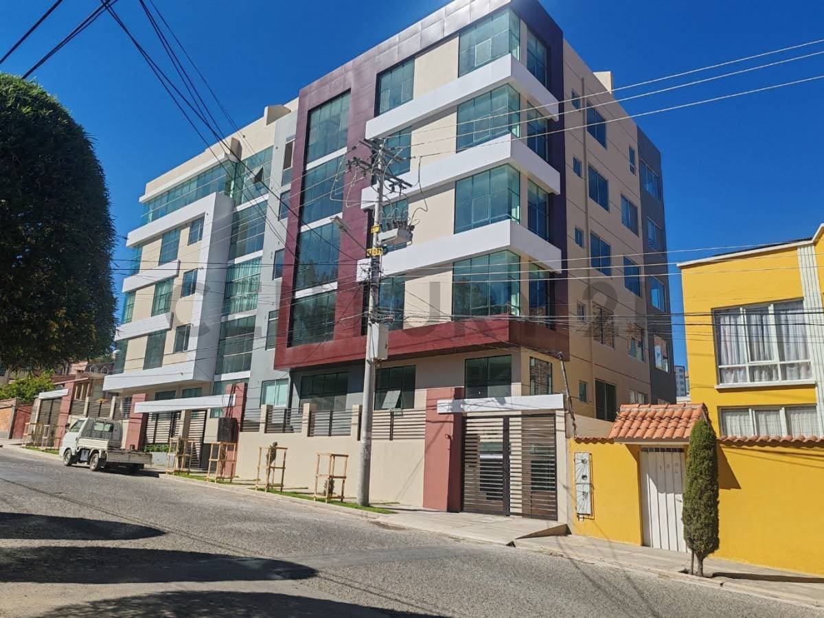 Foto de Estrena departamento en alquiler, Calacoto Av. Fuerza Naval y calle 25
