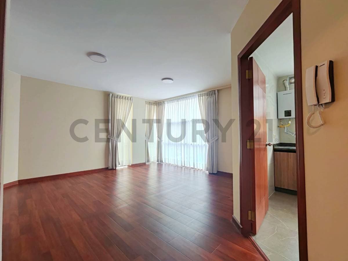 Foto de Estrena departamento en alquiler, Calacoto Av. Fuerza Naval y calle 25