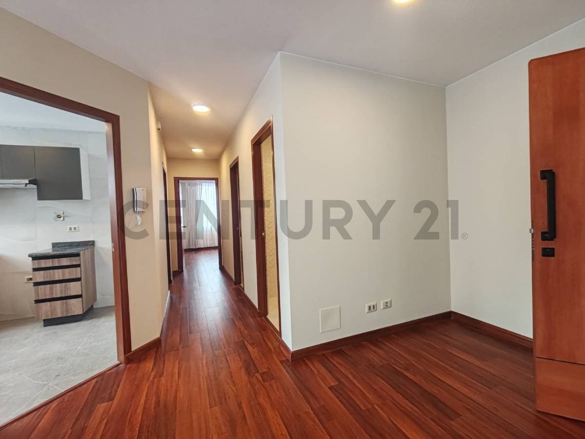 Foto de Estrena departamento en alquiler, Calacoto Av. Fuerza Naval y calle 25
