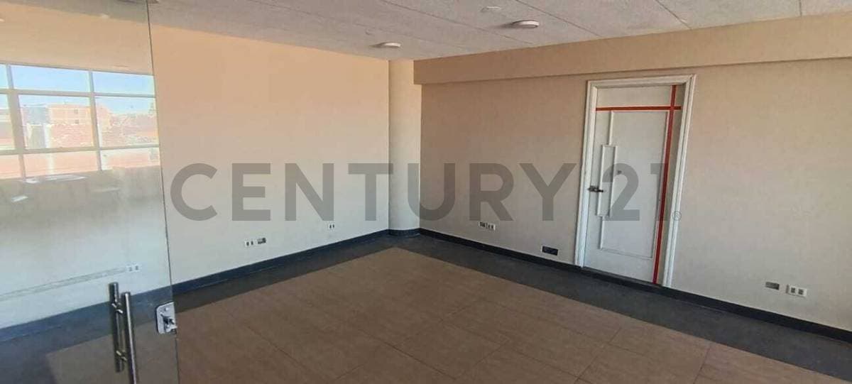 Foto de OFICINA NUEVA A ESTRENAR #2 PISO 2 EN ALQUILER – OSCAR MALLS, EL ALTO