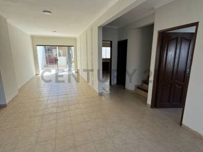 Foto de CASA EN VENTA-ZONA ALEMANA ENTRE 3ER Y 4TO ANILLO