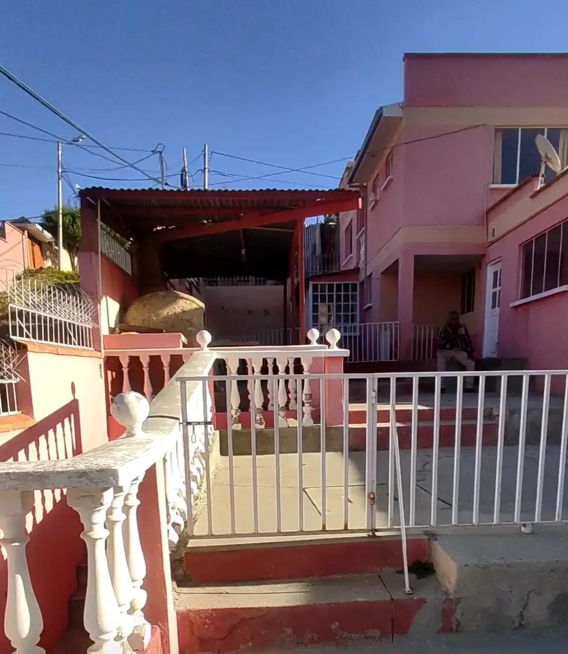 Foto de ☀️🏡 DEPARTAMENTO DUPLEX TIPO CASA EN ALQUILER EN MALLASILLA – ESQUINA, SOL TODO EL DÍA Y SOBRE AVENIDA 🏡