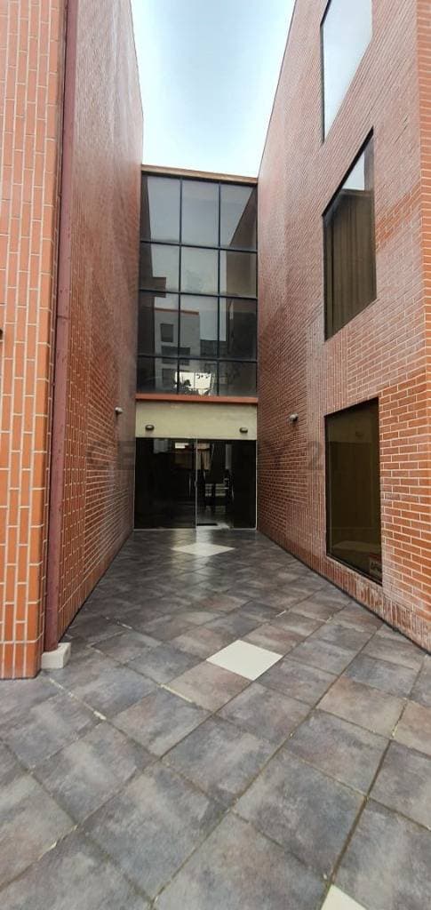 Foto de HERMOSO DEPARTAMENTO EN ALQUILER — LOS PINOS