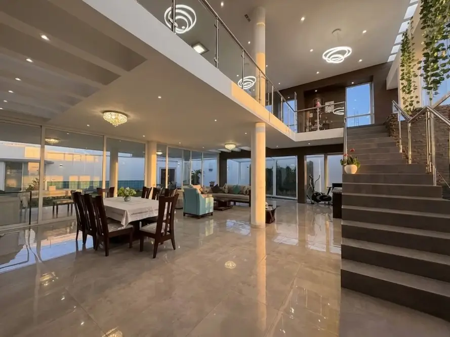 Foto de Casa de Calidad en Morros Blancos con Piscina, Sauna y 5 Dormitorios
