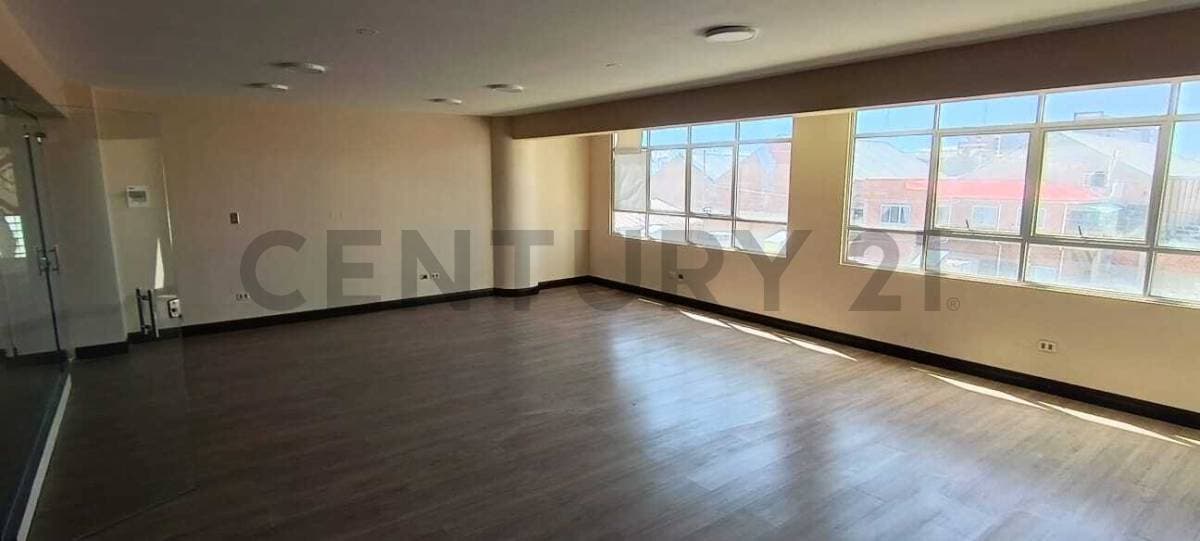 Foto de OFICINA NUEVA A ESTRENAR #4 PISO 2 EN ALQUILER – OSCAR MALLS, EL ALTO