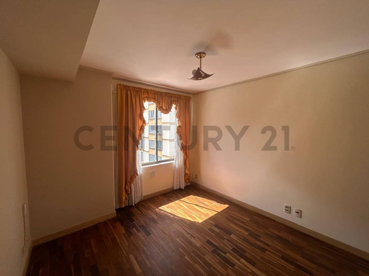 Foto de Departamento en Alquiler en Av. Arce – Frente al Multicine
