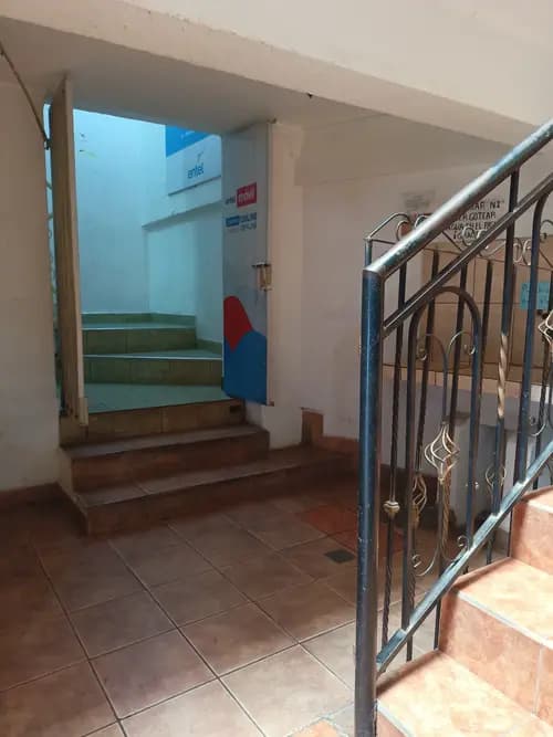 Foto de Alquiler - Oficina en Edificio Shopping Sur - Área Popular