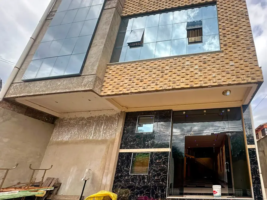 Foto de ✨ AMPLIO LOCAL COMERCIAL EN ALQUILER – ZONA SUR ✨