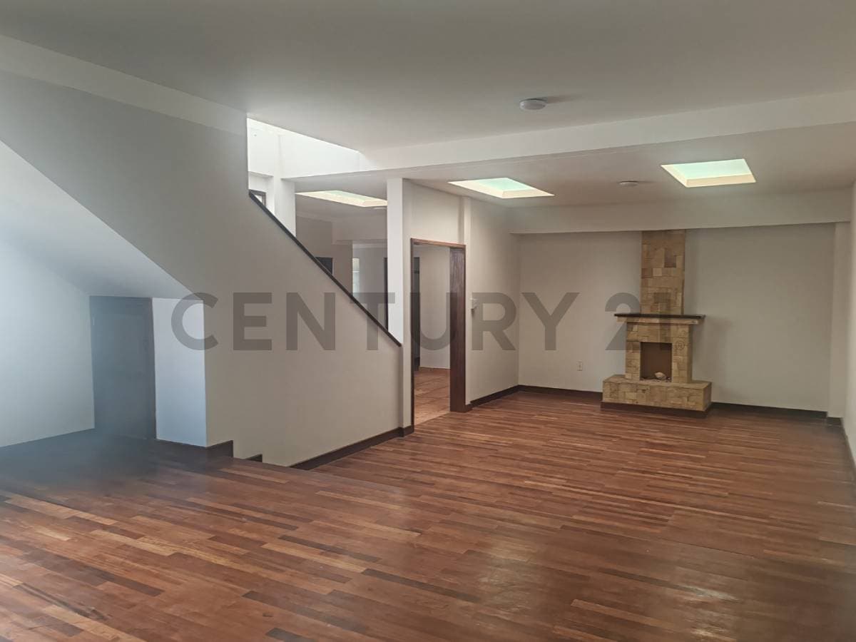 Foto de Casa en alquiler familiar o comercial, calle 35 zona Pedregal