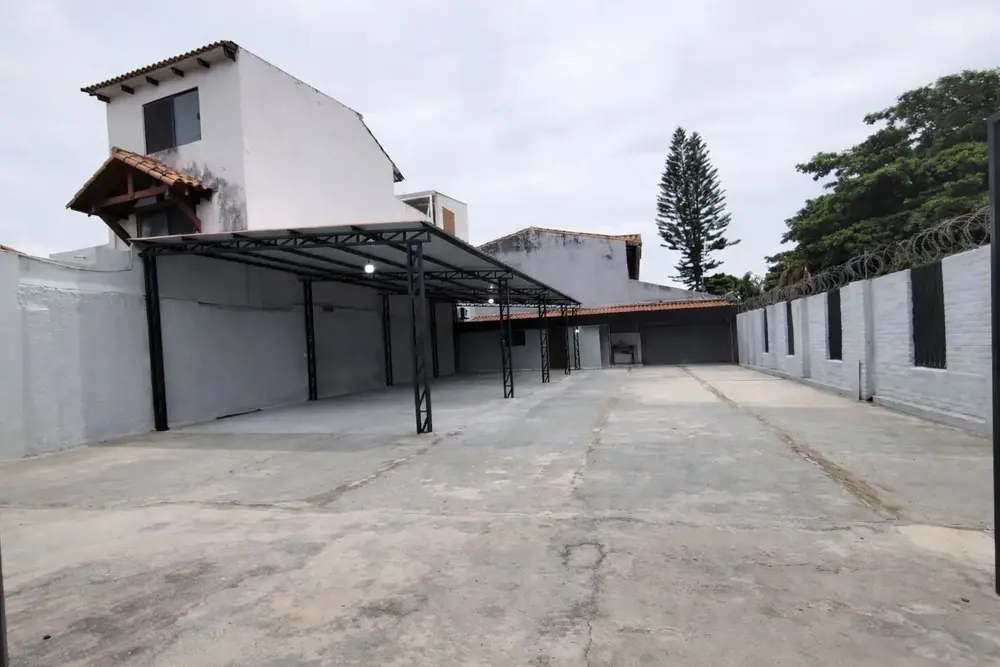 Foto de TERRENO EN VENTA - EN ESQUINA - 2DO ANILLO AV VIRGEN DE COTOCA