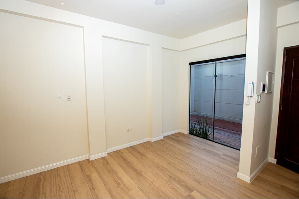 Foto de CASA EN VENTA SOBRE AVENIDA - "CONDOMINIO REDUCTO"