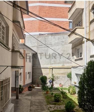 Foto de Vive cerca de Plaza Abaroa: 2 dormitorios en anticrético mixto