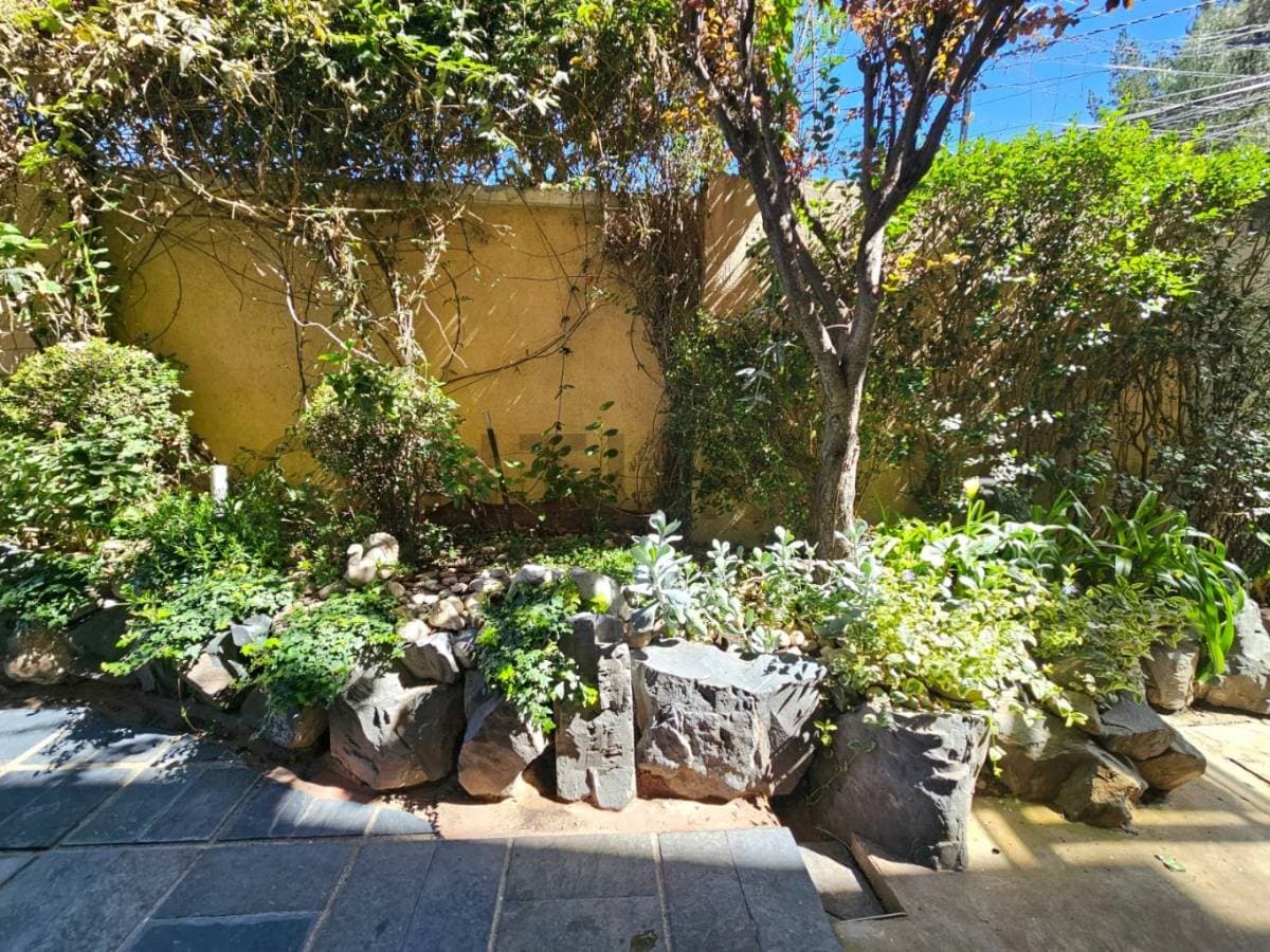 Foto de DEPARTAMENTO CON TERRAZA Y PARRILLERO PRIVADO - ACHUMANI CALLE 14