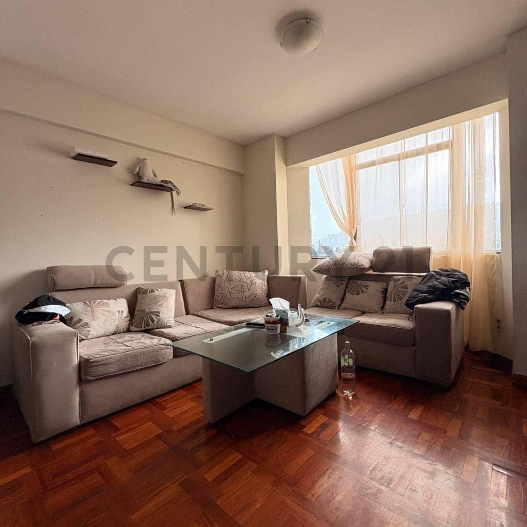 Foto de VENTA DE DEPARTAMENTO DE 2 DORMITORIO MIRAFLORES