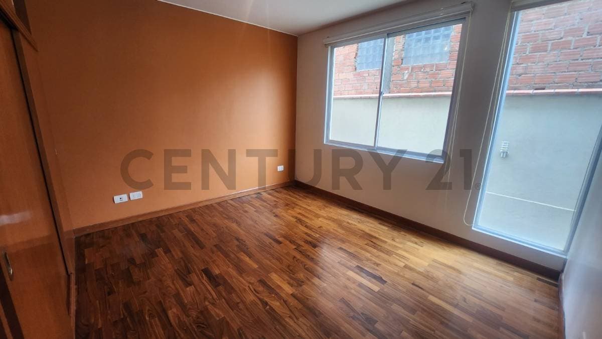 Foto de ALQUILER DEPARTAMENTO 3D CON PATIO Y LAVANDERÍA EN ACHUMANI (CALLE 28, BARQUETA)