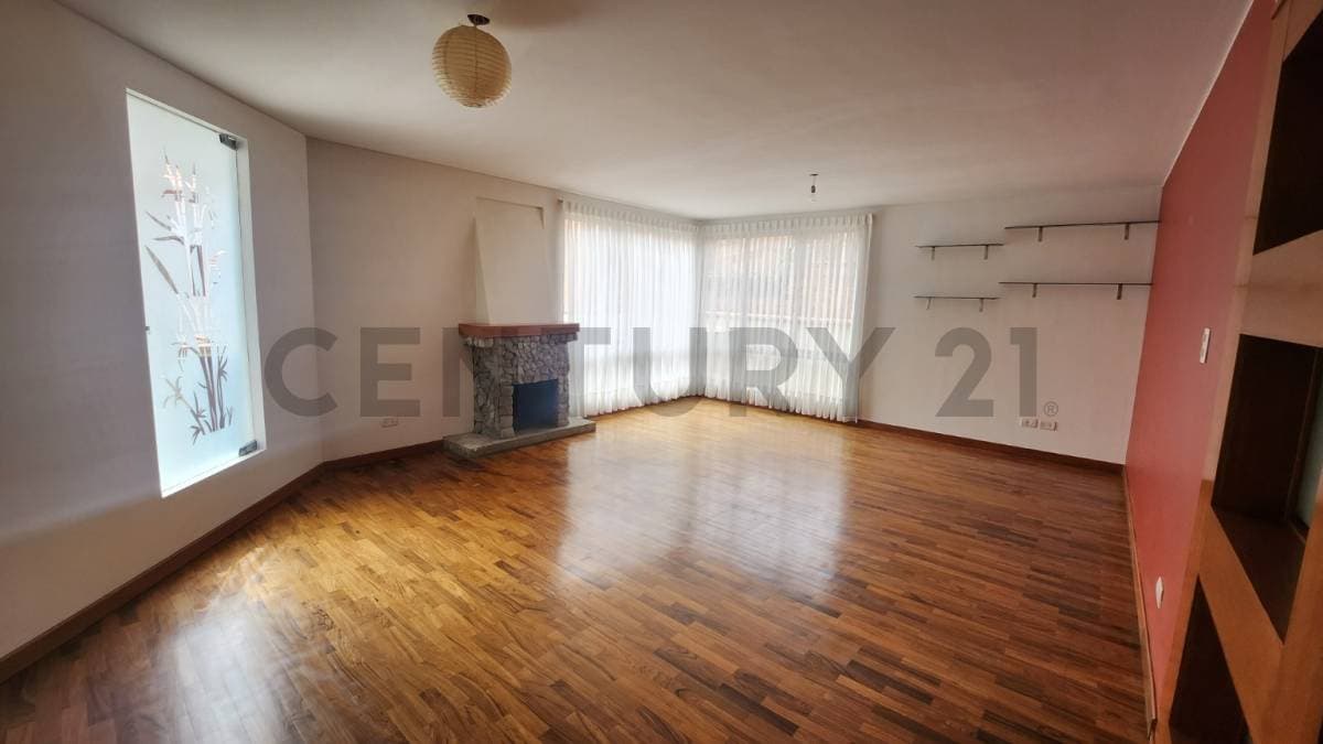 Foto de ALQUILER DEPARTAMENTO 3D CON PATIO Y LAVANDERÍA EN ACHUMANI (CALLE 28, BARQUETA)