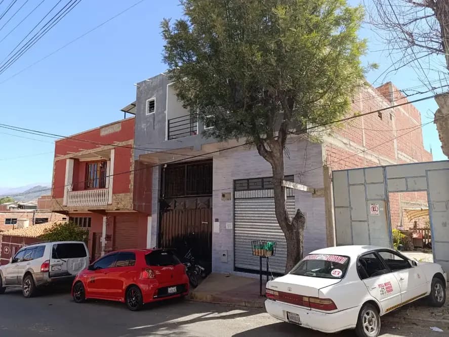 Foto de VENTA DE CASA, ZONA MERCADO CAMPESINO, TARIJA