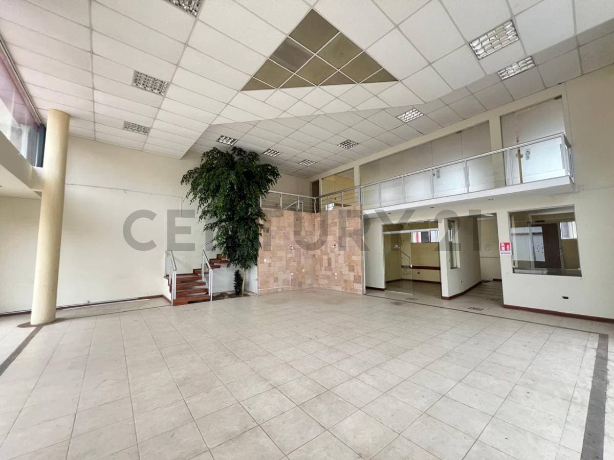 Foto de OFICINA COMERCIAL EN ALQUILER, ZONA MESA VERDE, SUCRE !!! !!!