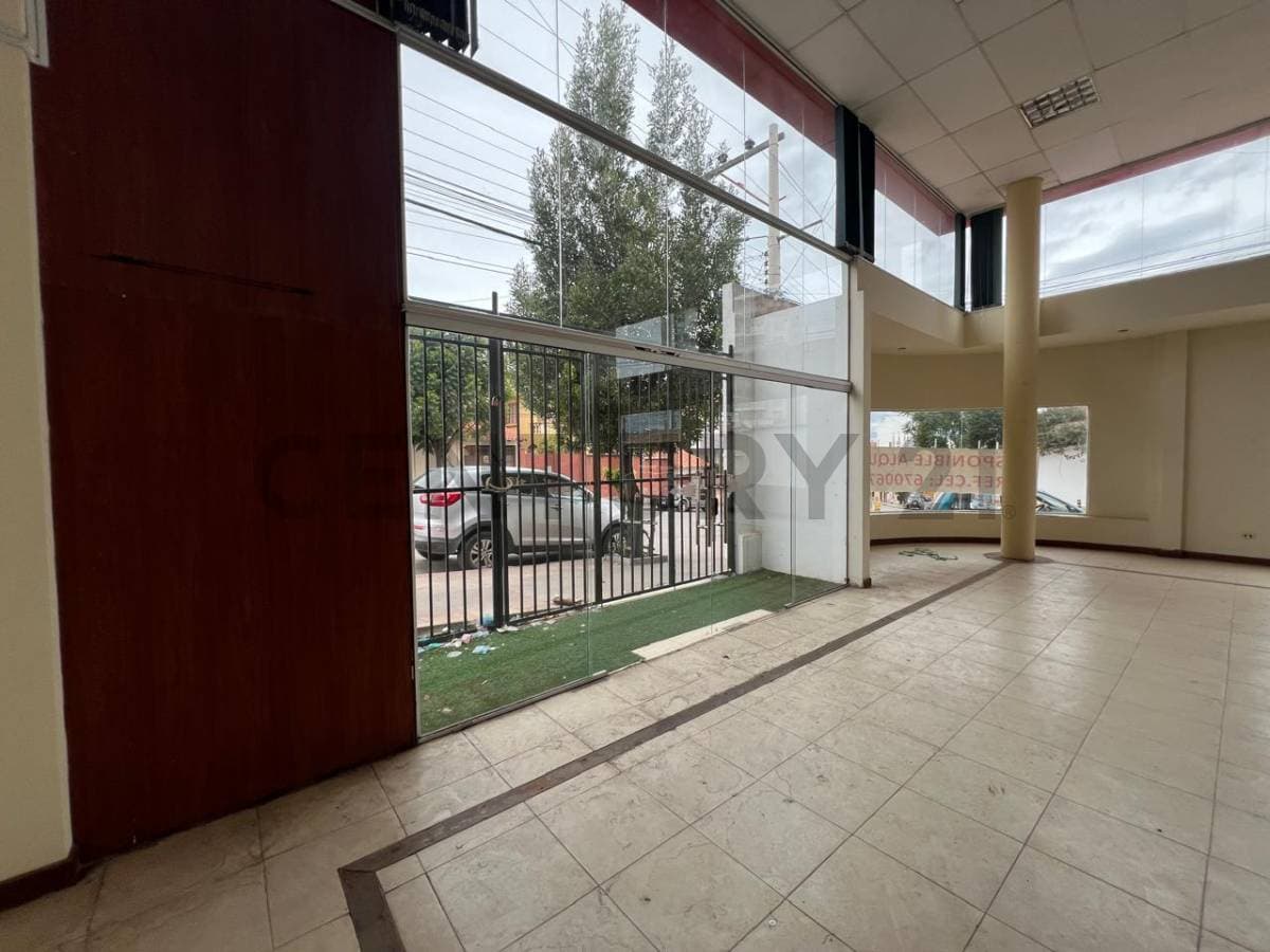 Foto de OFICINA COMERCIAL EN ALQUILER, ZONA MESA VERDE, SUCRE !!! !!!