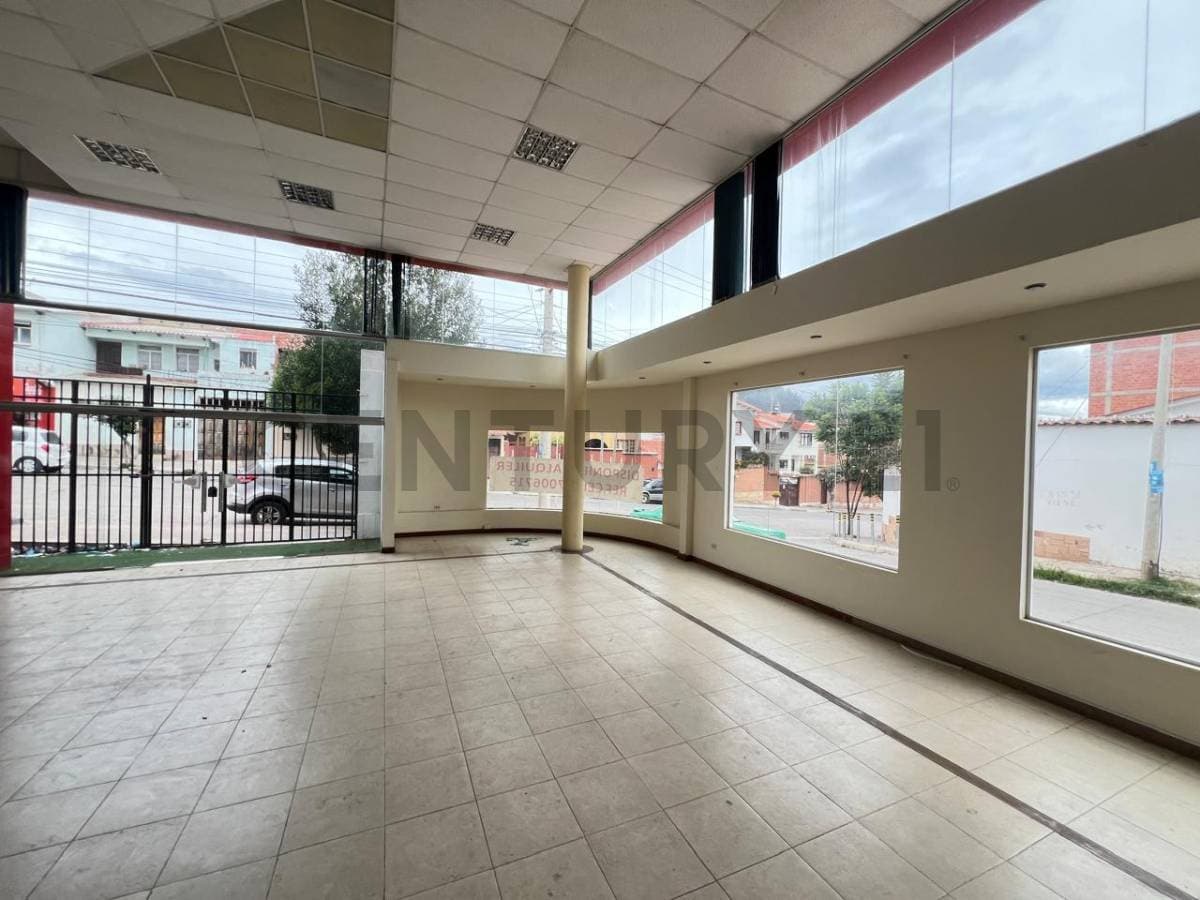 Foto de OFICINA COMERCIAL EN ALQUILER, ZONA MESA VERDE, SUCRE !!! !!!