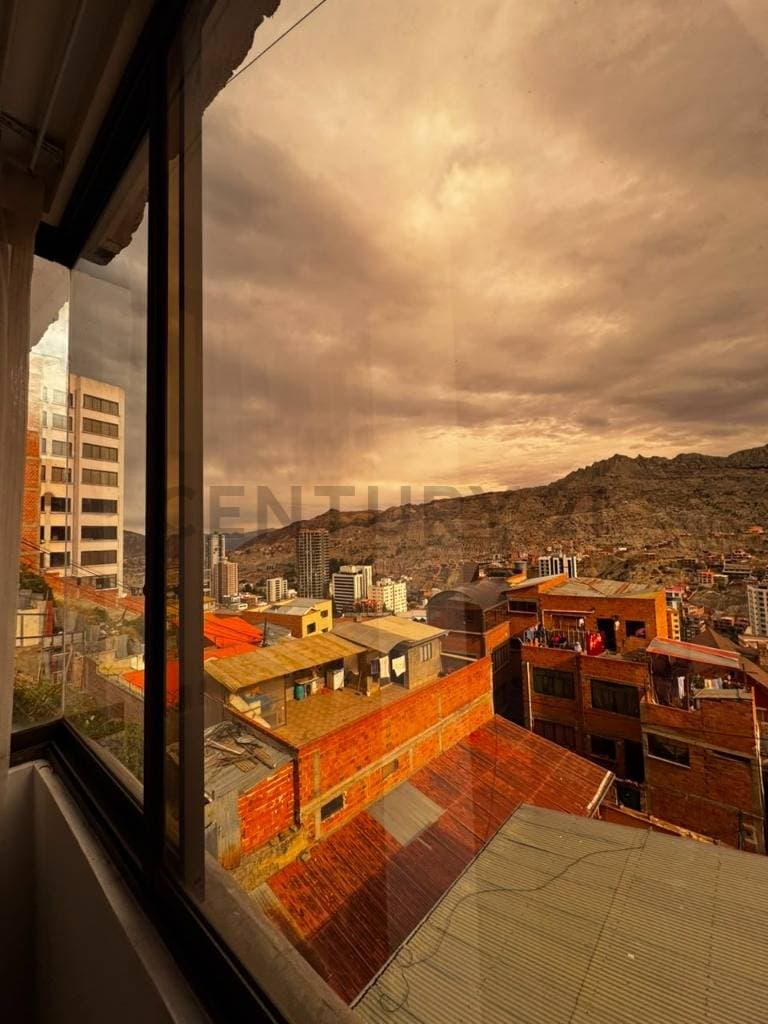 Foto de Departamento en anticrético en Alto Obrajes