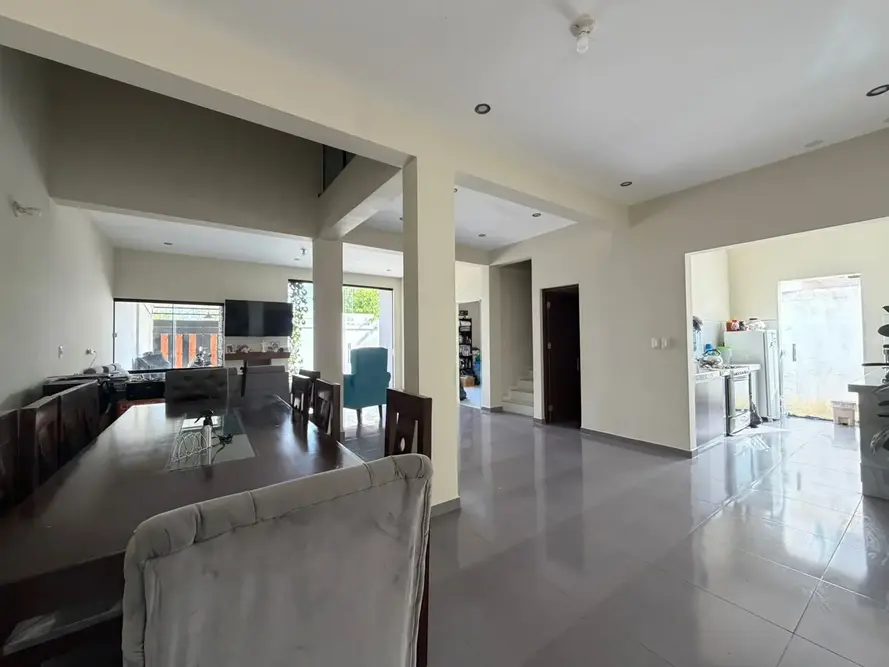 Foto de Casa Moderna en Zona Residencial Tablada – Tarija, Bolivia