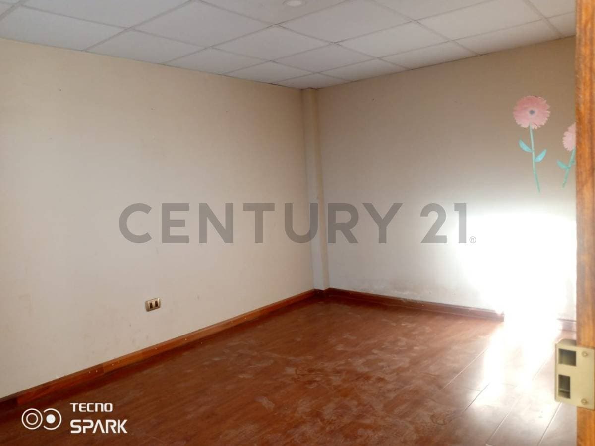 Foto de CASA EN ANTICRÉTICO – ALTURA SAN MARTÍN FRENTE AL COLEGIO SAN AGUSTIN A
