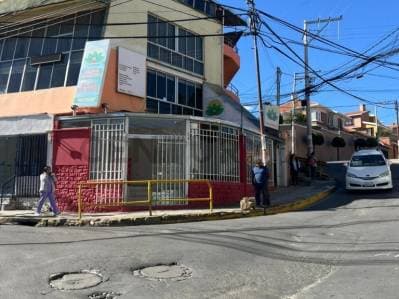 Foto de Local Comercial en Esquina de Alto Tráfico | Los Pinos | Excelente Visibilidad