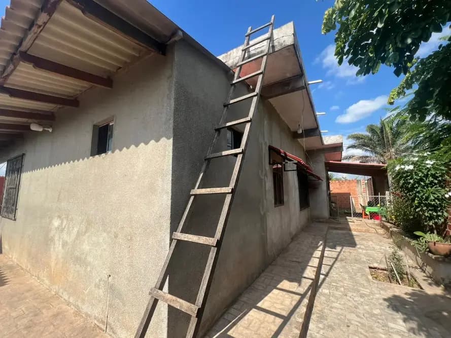 Foto de CASA EN VENTA EN ESQUINA – AMPLIOS ESPACIOS Y GRAN POTENCIAL DE CRECIMIENTO