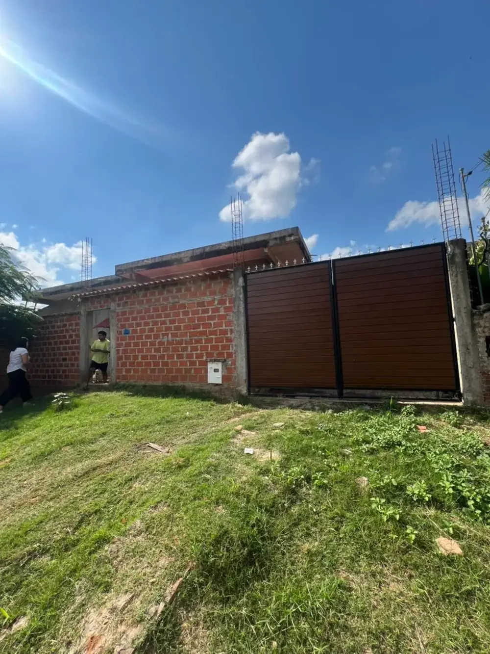 Foto de CASA EN VENTA EN ESQUINA – AMPLIOS ESPACIOS Y GRAN POTENCIAL DE CRECIMIENTO