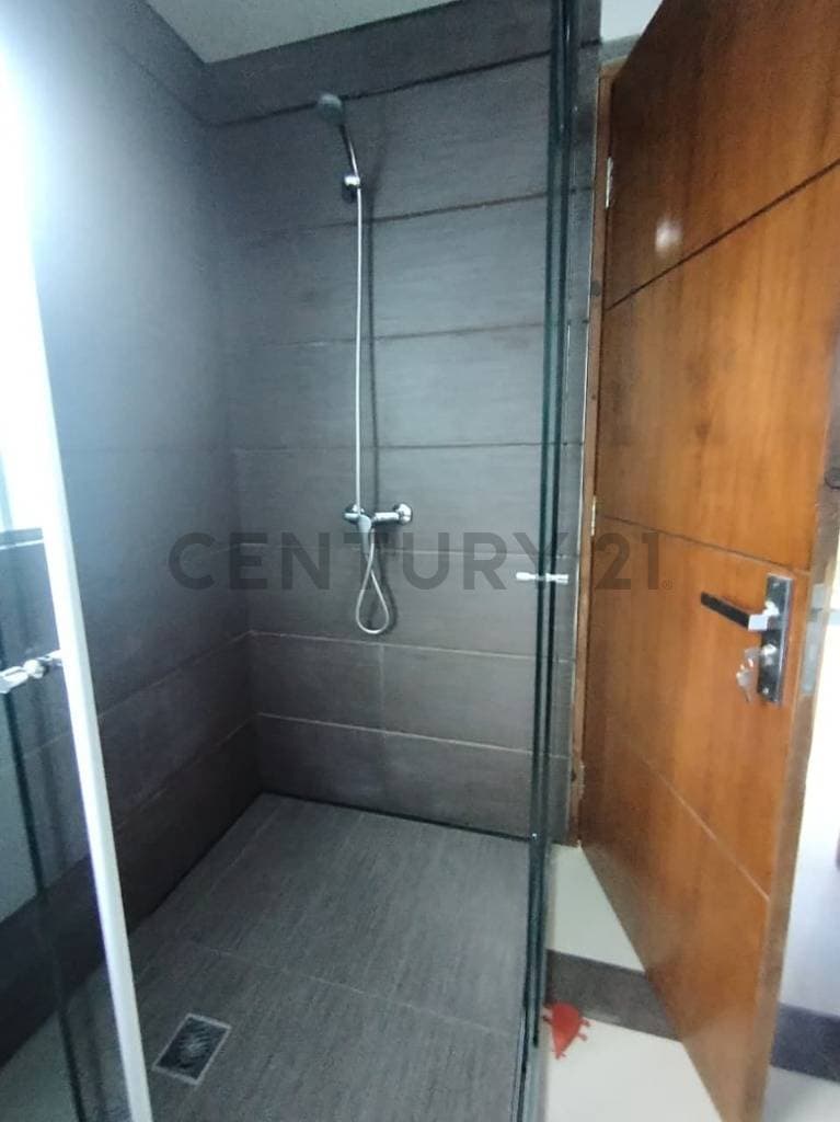 Foto de En alquiler departamento duplex amoblado de 2 dormitorios en suite en Achumani